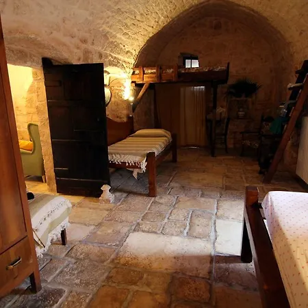 Masseria Bellolio Alloggio per agriturismo Carovigno